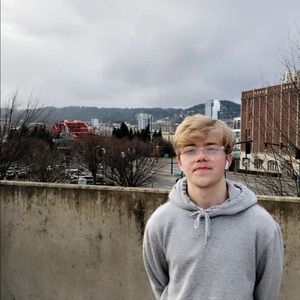 Meet your Posher, Ashton